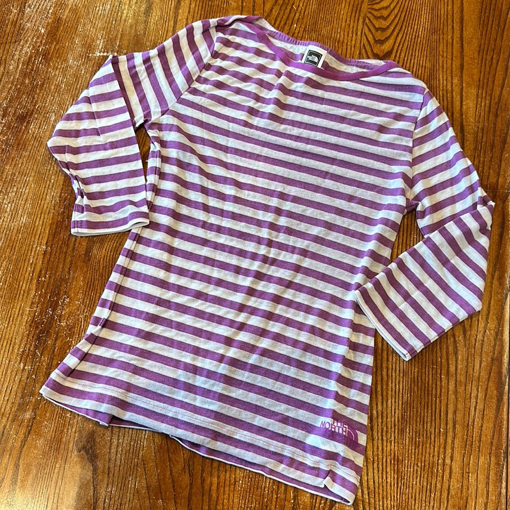 The North Face Women’s boat neck 3/4 sleeve shirt